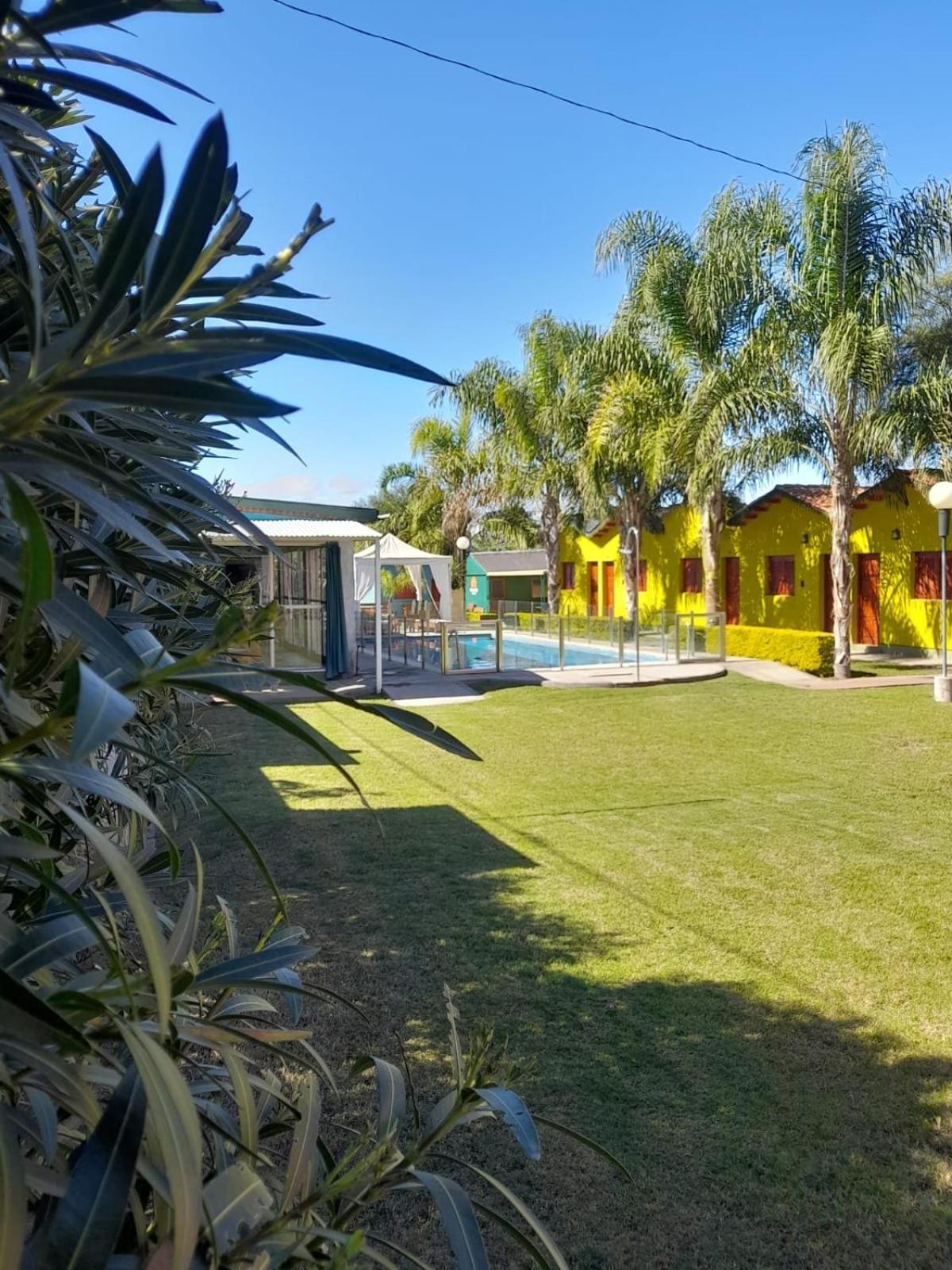 Cabanas Puertas Del Sol La Rioja Exterior foto